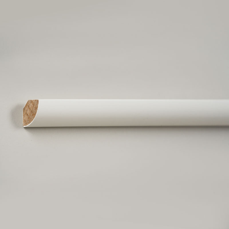Viertelrunde Leiste aus massivem Holz (spachtelgrundiert) – Weiß 3/5' × 3/5'