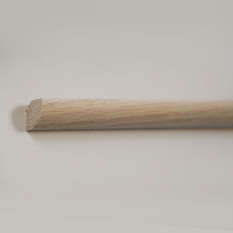 Viertelrunde Leiste aus massivem Holz (umwickelt mit rotem Eichenfurnier + Farbe) – Eichenfarbe 3/5' x 3/5'