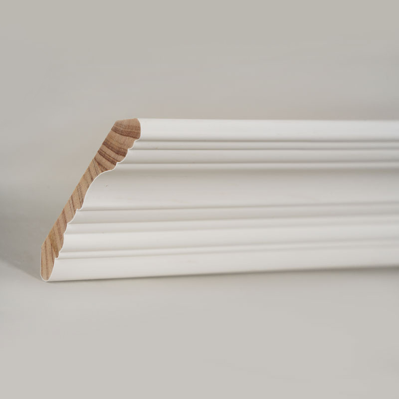 Zierleiste aus Kiefernholz (grundiert und perlweiß), 3/5' x 3 4/9'