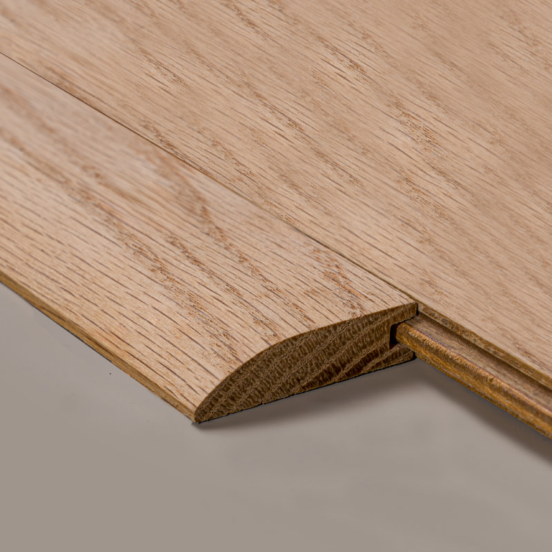 Reduzierer für ganze Holzscheite aus weißer Eiche (unbemalt lackiert) – Eiche naturfarben 3/4'x1 31/32'