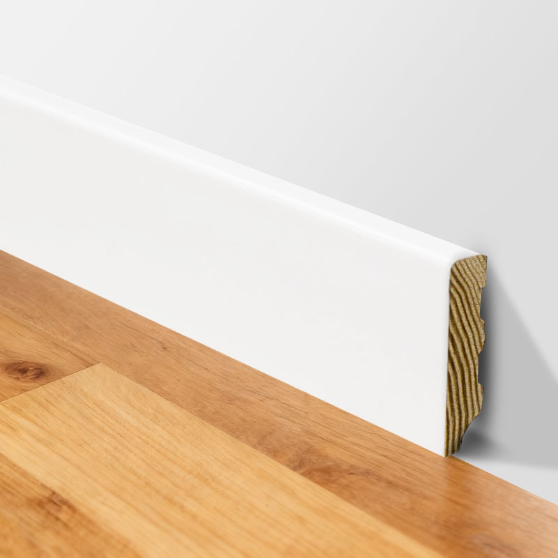Fußleiste aus Kiefernholz (grundiert und lackiert) – Weiß 1/2' x 2 3/8'